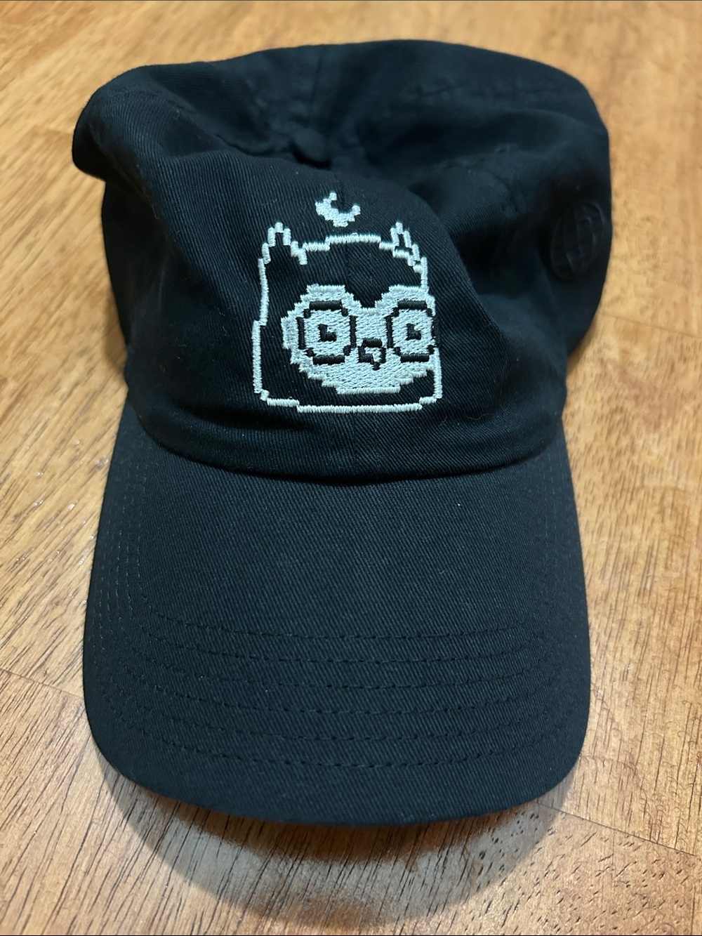 Black Owl Embroidered Baseball Cap